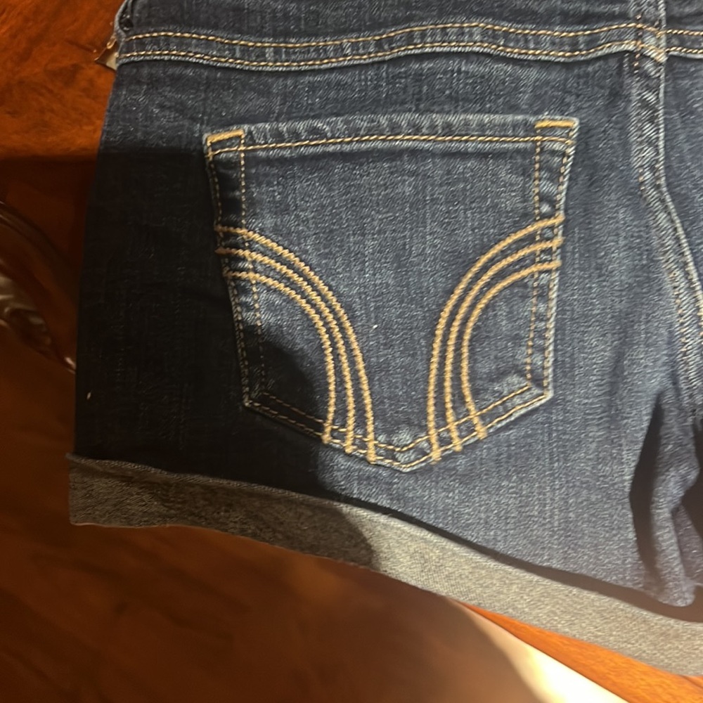Hollister Short-Short Low Rise Size 1 / 25 - Picture 6 of 7